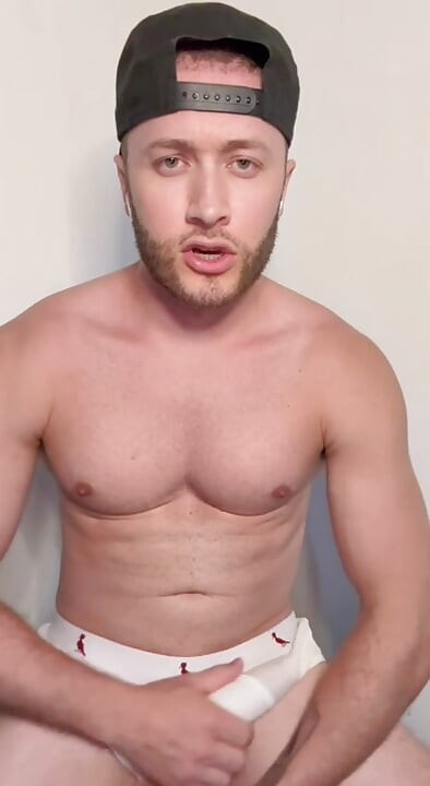 Would you like to win an exclusive video like this in your DM? Imagine me saying your name and cumming until I gushed a lot of milk!