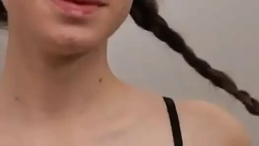 Ketika aku bilang "fuck me" artinya "entot tenggorokanku" dengan baik!