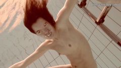 Gazel podvodkova, adolescente sous l'eau super sexy, nue
