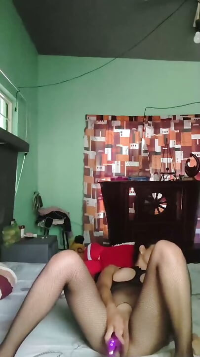 Jerking me off until I come