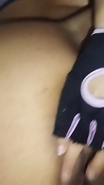 Colombian BBW with a big ass comes home from the gym, touches her pussy and ends up masturbating until she has a great… | Clip 3