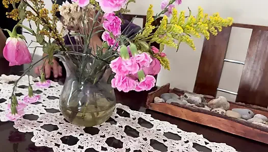 Alter mann fickt seine beiden schönen lesbischen stieftöchter mit dicken Ärschen und dicken titten