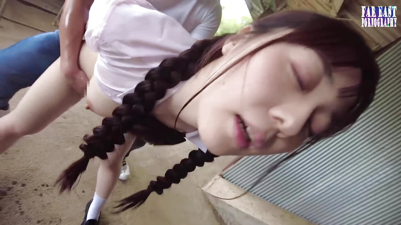 Slick ao ar livre provocação com uma rosa tombada f cup beleza encharcada em óleo parte 2