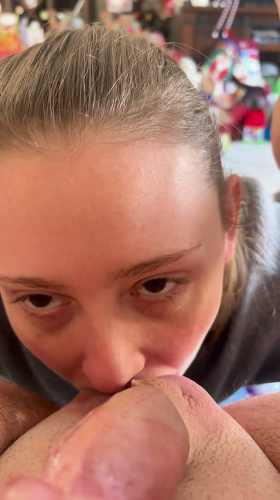 Amazing Amateur POV Blowjob