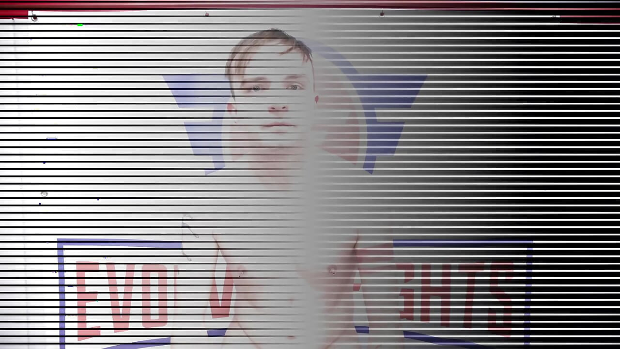 Betty Brickhouse vs đụ buck