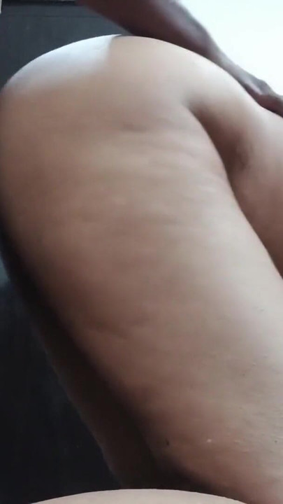 INDISK VAKRE BHABHI LIKTE SIN DOGGY STYLE I BIKINI | Klipp 1