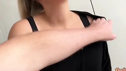 Orgasme sambil ngocok kontol