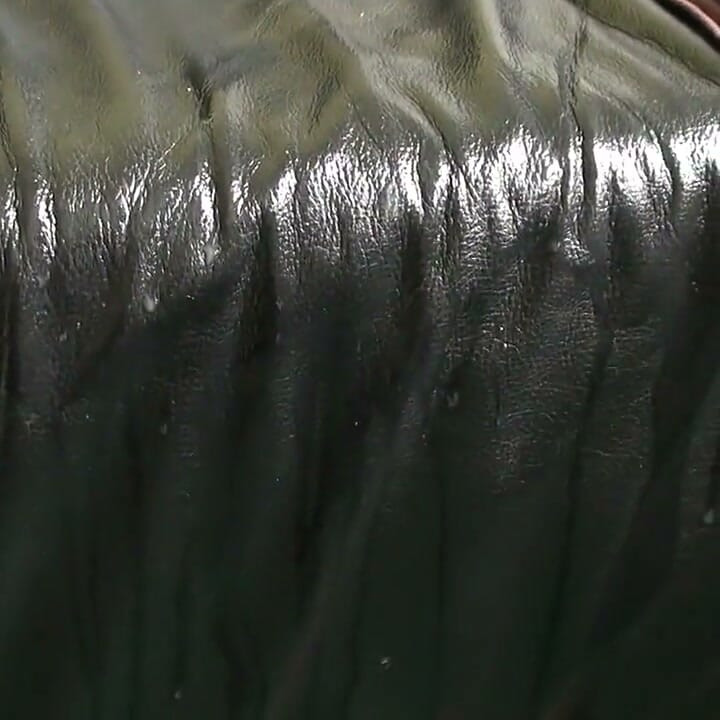 Samantha Bentley Pumps Her Cunt with Her Fingers