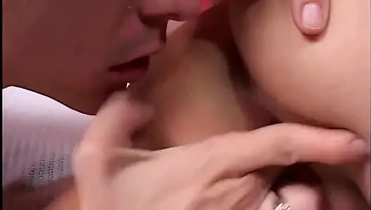 Boşalana kadar sert yarağına bineceğim