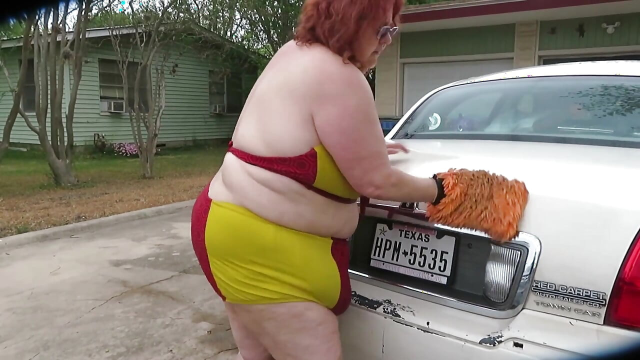 BBW autowäsche mehr blankziehen krankenschwester VICKI bBW groß wie nasser bikini