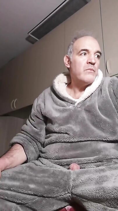 10. veljače Online večernji show sa svršavanjem u tvoje lice!