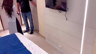 Seeing the Electricians Big, Thick, Black Cock, Bhabhi Could Not Control Herself, Extremely Clear Hindi Audio