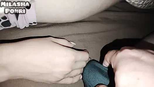 Secretly touching my stepsister