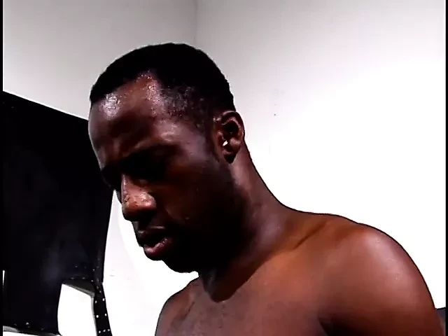 Chocolate skin studs have sensual fuck on a massage bed