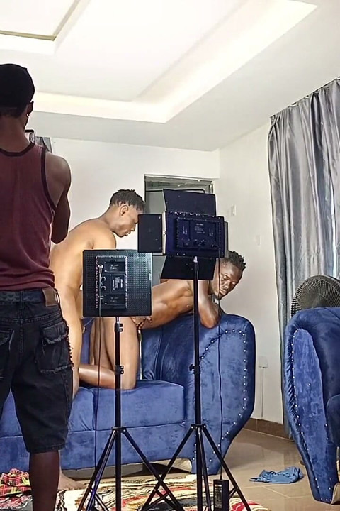 Black Straight Guy Having a Gay Thug a Chance Behind the Scenes