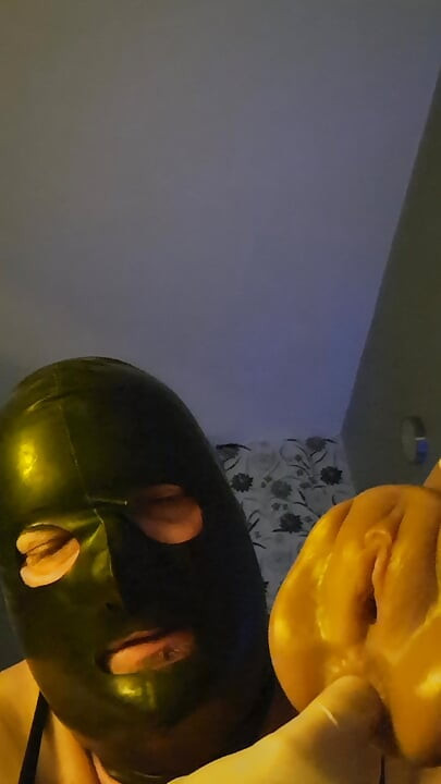 Збуджена сіссі повія