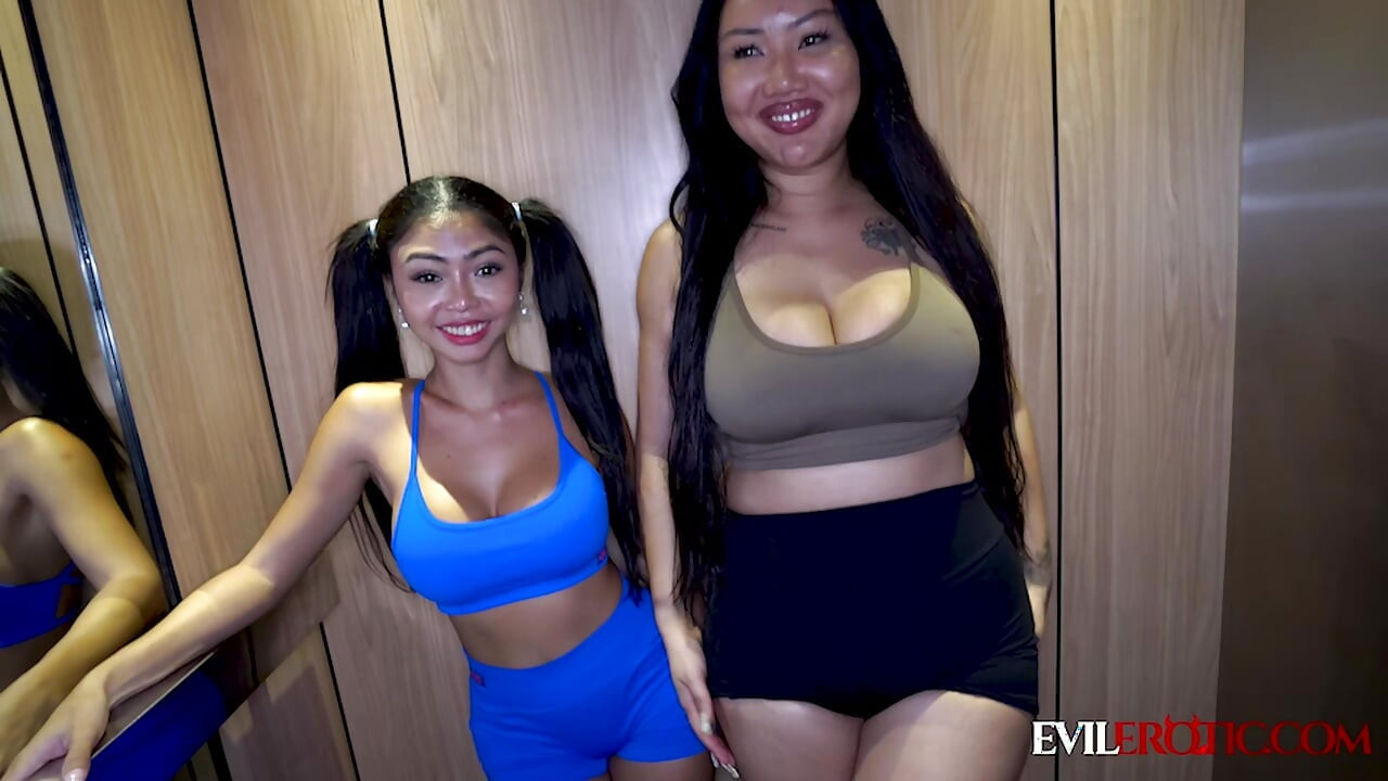 Mama vitregă asiatică agățată și fiica vitregă pe străzi - EROTIC MALEFIC