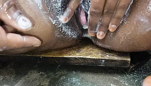 Stepsister-in-law Cleaned Her Pussy While Taking a Bath