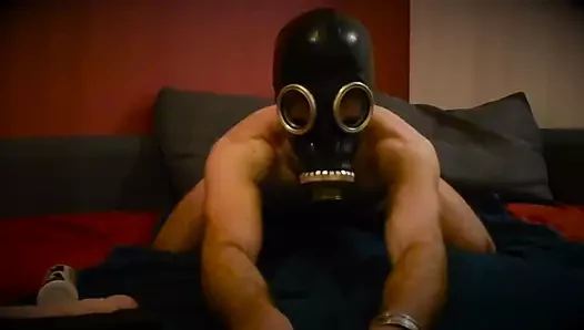 Gimp yapay penis bekaret gaz maskesi ve futo