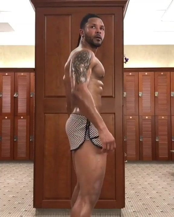 Hunk with sexy butts