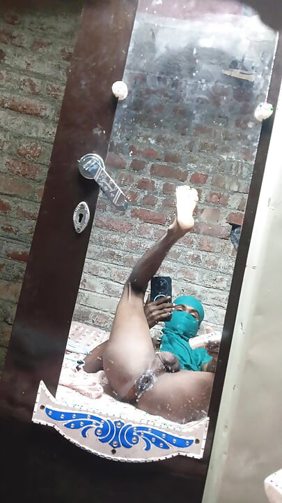 Hintli oğlan seksi
