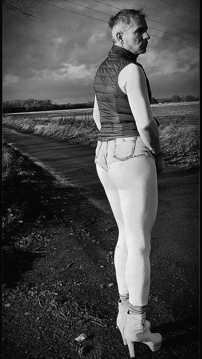 クロスアウトドア