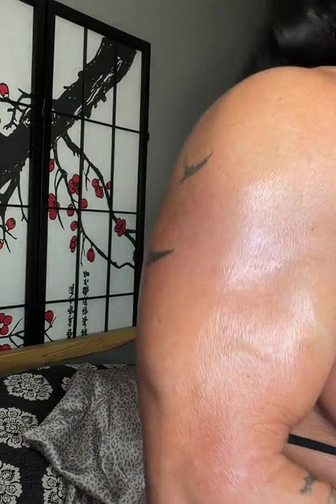 Muscle Worship Povyour Private Session with Kandy