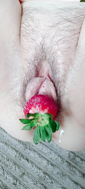 Sexy milf Sabrinahole present promo for new hot picture gallery