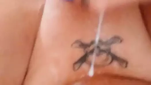 boneca gozando na punheta