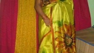 Satin lụa saree aunty