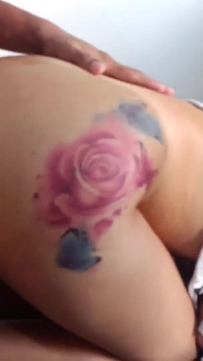 مشاركة السرير مع فتاة أختي غير الشقيقة المثيرة انتهى بنا الأمر إلى ممارسة الجنس | مقطع 1