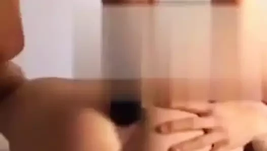 giocando con dildo