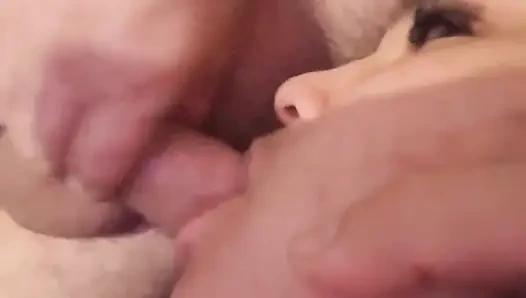 Die Ganze Nacht Mit Schwanz Im Mund Und Sperma Schlucken