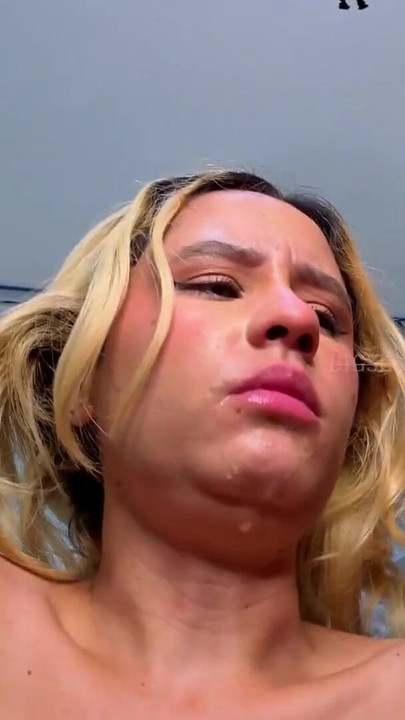 Plivat mi na obličej a šukat mi zadek - paroháč manžel | Klip 2