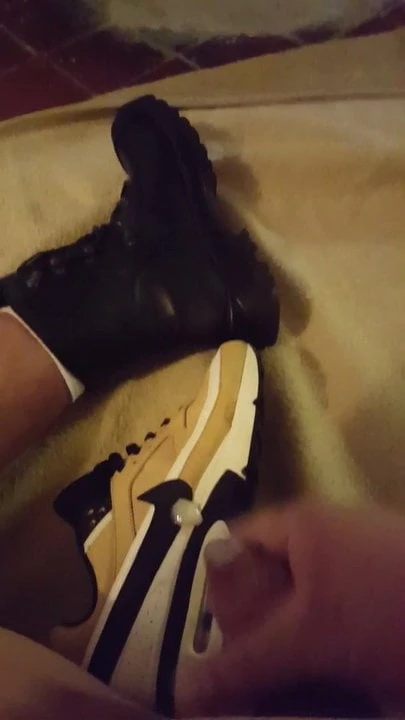 Wank and cum on Nike