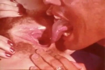 Mature gape pussy 15