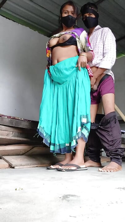 Desi muslim girl posay  titty fukking