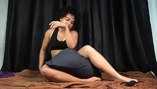 Ich hatte spaß mit diesem kissen und ich hatte einen orgasmus
