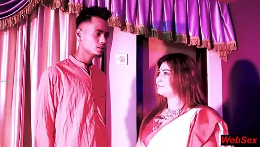 Karwa Chauth'dan sonra inanılmaz ateşli yenge seks! Hintli kadın seks yapıyor