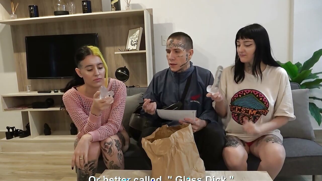 Delivery Of Cocks! กับ John Lemon & Mei Pang