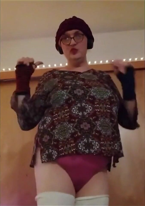 Gagged Moogirl Riding