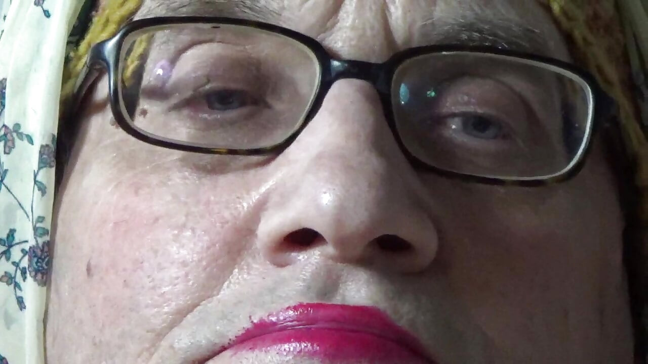 Μεσάνυχτα Ladyboy Serge Ave-Lusin. 2026εκτάρια
