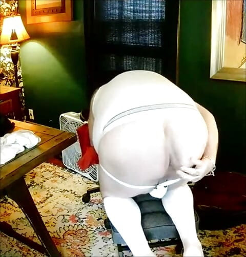 Bear Stepdaddy Chub Shoots While Jerking in Jock