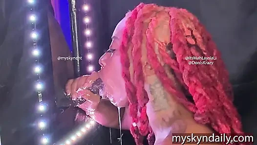 Глотка получает большой черный хуй