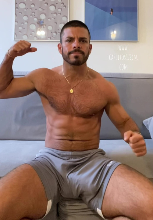 你想要抚摸我的隆起吗？