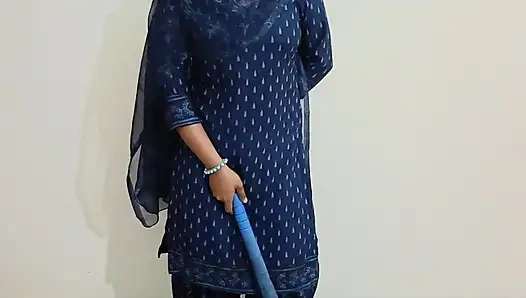 18 Yers Old Indian Desi Village Step-stepsister Was First Time Sex with Step-stepbrother Clear Hindi Audio