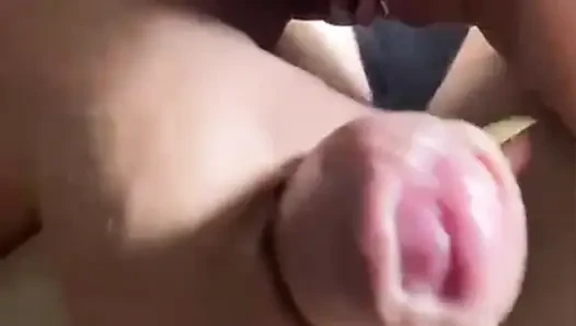 MILF wichst mit meinem schwanz