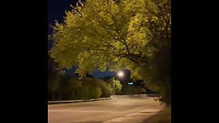 Доріжка насоса вночі