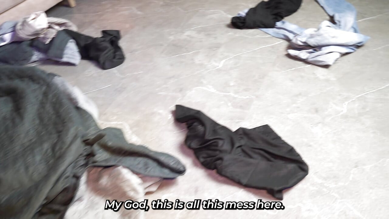 Messy stepson fucks his stepmother without a condom