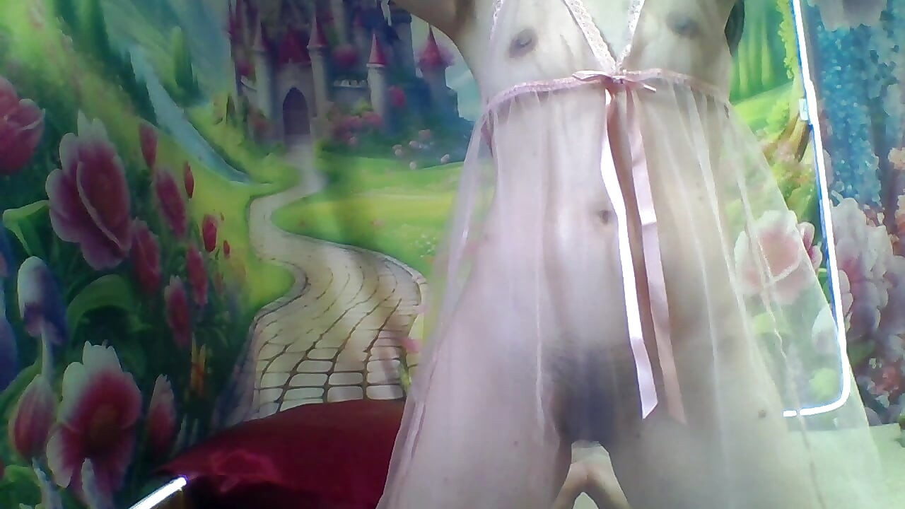 hana wear sexy dress in her work room